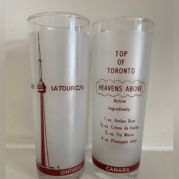 CN Tower Souvenir Highball Glass x 2 Frosted "Top Of Toronto" "Heavens Above" - Picture 3 of 6